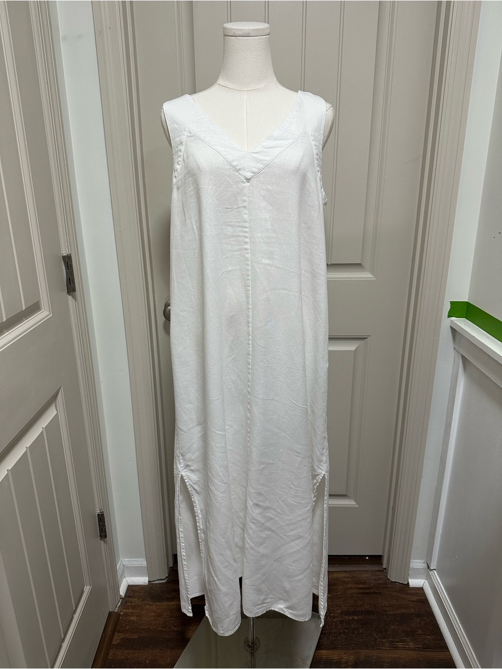 DKNY White V-Neck Sleeveless Maxi Swim Coverup